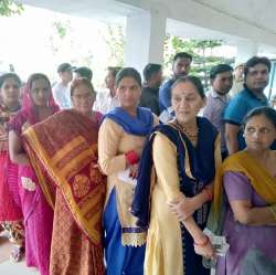 People were seen queuing up outside the polling booths even before the voting exercise started. There are 52 candidates trying their luck at the hustings.
?