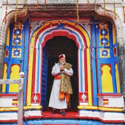 Prime Minister Modi offers prayers at Kedarnath