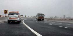 Mauritian woman, friend looted on Yamuna Epressway