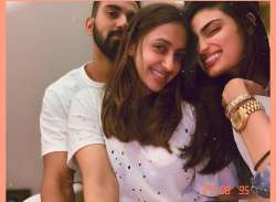 Athiya Shetty and cricketer KL Rahul's picture with Akansha Ranjan Kapoor