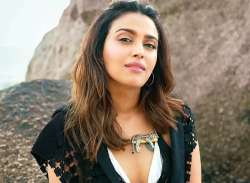 Swara Bhasker trolled for tweeting late about Aligarh toddler murder