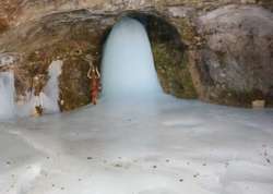 Governor Satya Pal Malik pays obeisance at the Amarnath Cave