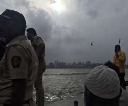 2 people drowned due to high tide at Marine Drive, Mumbai.