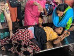 Mumbai Rains: Dombnivli station baby delivery