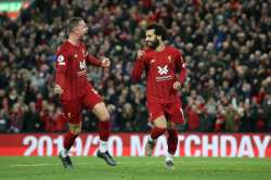 Premier League: Mohamed Salah strikes penalty as Liverpool recover to beat Tottenham 2-1