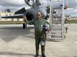 Rajnath Singh calls on French defence industry to make India its production base