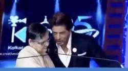 Shah Rukh Khan repeats in Bangla after Rakhee at KIFF