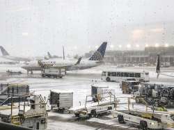 Snow falls, chicago, midwest snowfall