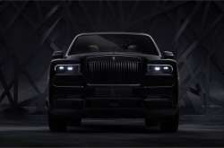 All-black Rolls Royce Cullinan