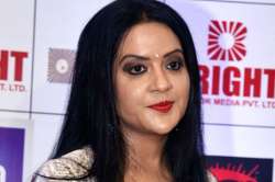 Amruta Fadnavis at centre of row as Maharashtra moves Axis Bank accounts