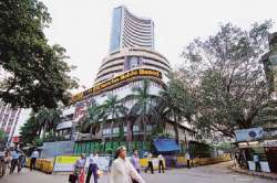 Sensex falls 70 pts in early trade; financial, banking stocks drag