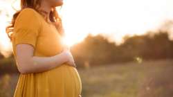 Moms' obesity in pregnancy linked to lag in sons' development