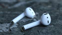 Apple, AirPods, Apple AirPods