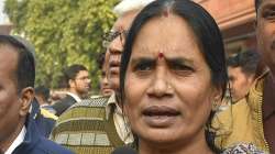 Even if God asks me, I won't forgive: Nirbhaya's mom 