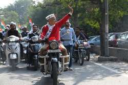 Delhi deputy chief minister Manish Sisodia riding a bike without helmet, as posted by a Twitter user