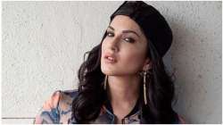 Here's how Sunny Leone reacted to JNU protests