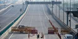 Barricades on the Delhi-Ghaziabad border after lockdown was imposed in New Delhi, March 23, 2020 (representational image)