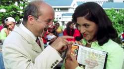 Archana Puran Singh aka Miss Braganza of Kuch Kuch Hota Hai misses Mr. Malhotra aka Anupam Kher