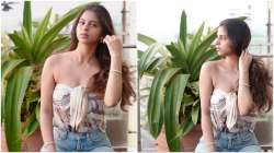 SRK's daughter Suhana Khan looks stunning in pictures taken by mother Gauri Khan 