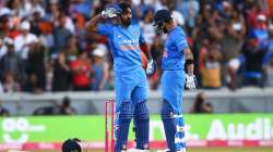 Virat Kohli, KL Rahul engage in hilarious banter over coffee cup