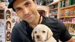 TV actor Vivek Dahiya bonds with his dog over late-night video call