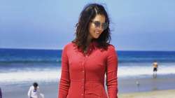 Sunny Leone enjoys beach day out