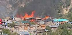 Himachal Pradesh: Massive fire in Kinnaur; 10 houses gutted