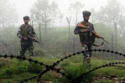 Pakistan violates ceasefire along LoC