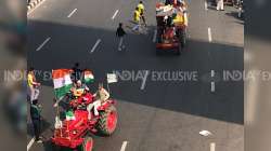 First death farmer dies tractor overturns Delhi violence police tractor parade republic day, A prote