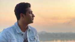 Vicky Kaushal enjoys sunset view on banks of Narmada river