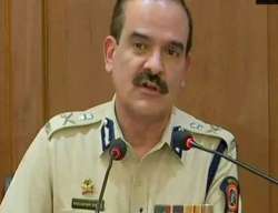 Mumbai Police Commissioner Parambir Singh removed, Hemant Nagrale gets post 