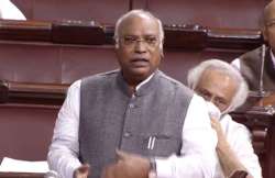 Mallikarjun Kharge protesting GNCTD bill in Parliament