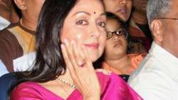 Hema Malini sings Shri Krishna bhajans for Holi