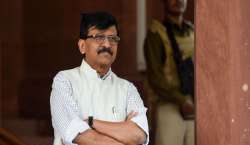 Anil Deshmukh accidental home minister, says Sanjay Raut