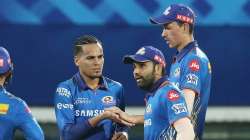  Rahul Chahar, Rohit Sharma, trent boult