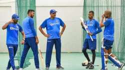 Hardik Pandya and Shikhar Dhawan (both on left) along with Krunal (extreme right) and coach Ravi Shastri (centr)