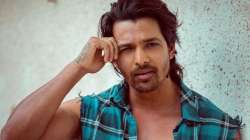 Actor Harshvardhan Rane donates oxygen concentrator to Cyberabad police