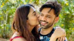 Khatron Ke Khiladi 11 contestant Rahul Vaidya gets parting gift from girlfriend Disha Parmar 