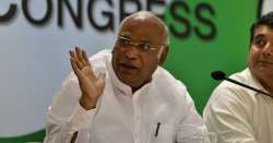 Congress to contest 2022 Punjab polls under leadership of Sonia, Rahul Gandhi: Mallikarjun Kharge
 