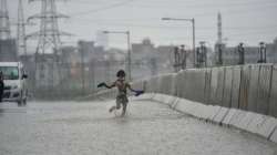 Delhi weather, delhi monsoon weather today, IMD forecasts, moderate rain, national capital, delhi we