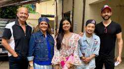 Indian Idol 12’s Pawandeep Rajan-Arunita Kanjilal receive gifts from Hrithik Roshan’s parents