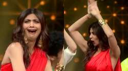 Super Dancer Chapter 4: Shilpa Shetty does 'Naagin' dance with Farah Khan on Desi Girl | VIDEO