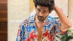 Kartik Aaryan requested 'Theek Karo' like most of us after Instagram, Facebook & WhatsApp went down