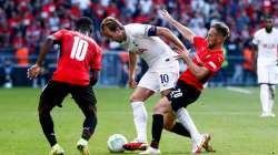 Harry Kane (cenre) in action against Stade Rennes.