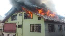 Jammu and kashmir, Jammu and kashmir Fire, fire broke out in commercial building, Srinagar fire, Raj