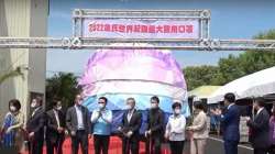 Taiwan created the world's largest surgical mask that entered the Guinness World Records