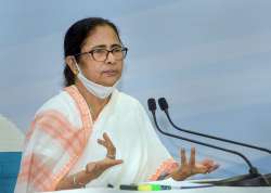 Mamata Banerjee slams Centre over G20 logo