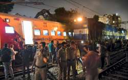 Mumbai train derailment