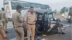 Yamuna expressway car accident, Mathura news, mathura police, Yamuna Expressway, CM Yogi, Yogi gover