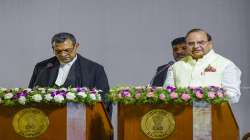 Chief Justice of Delhi High Court Justice Vipin Sanghi administers the oath as the Lt Governor of Delhi to Vinai Kumar Saxena, at Raj Niwas in New Delhi, Thursday, May 26, 2022. 